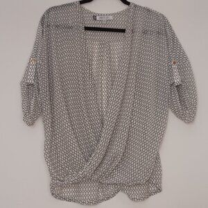 Women's Jennifer Lopez JLO Sheer Black and White Open Front Blouse Size Medium